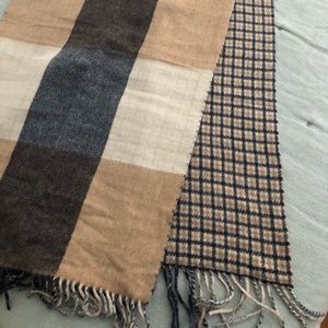 Club Monaco Thisbee Check Wool Scarf